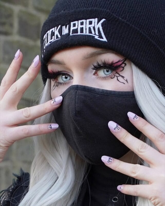 Rave Nailz